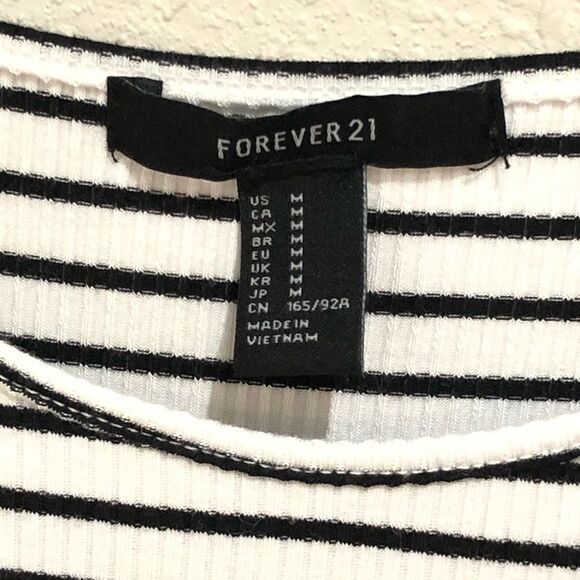 Forever 21 Stripe Ruffle Hem Tank Top M Cropped - Picture 6 of 7